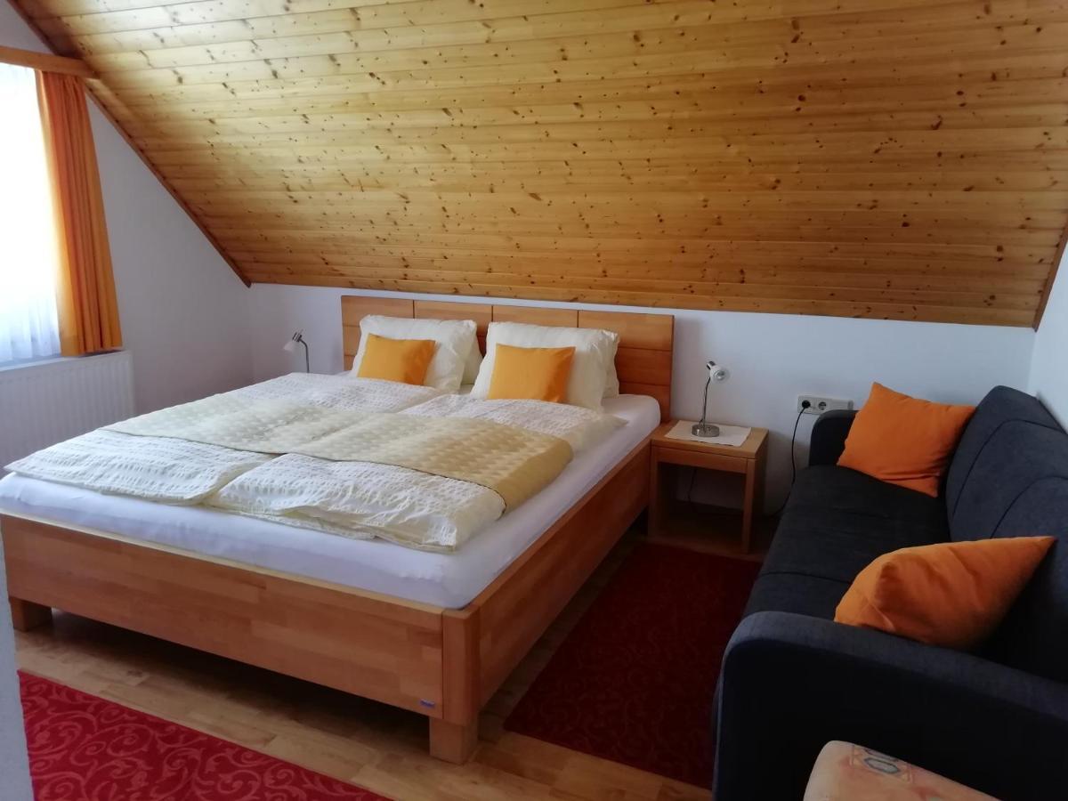 Haus Anneliese Lägenhet Pruggern Exteriör bild