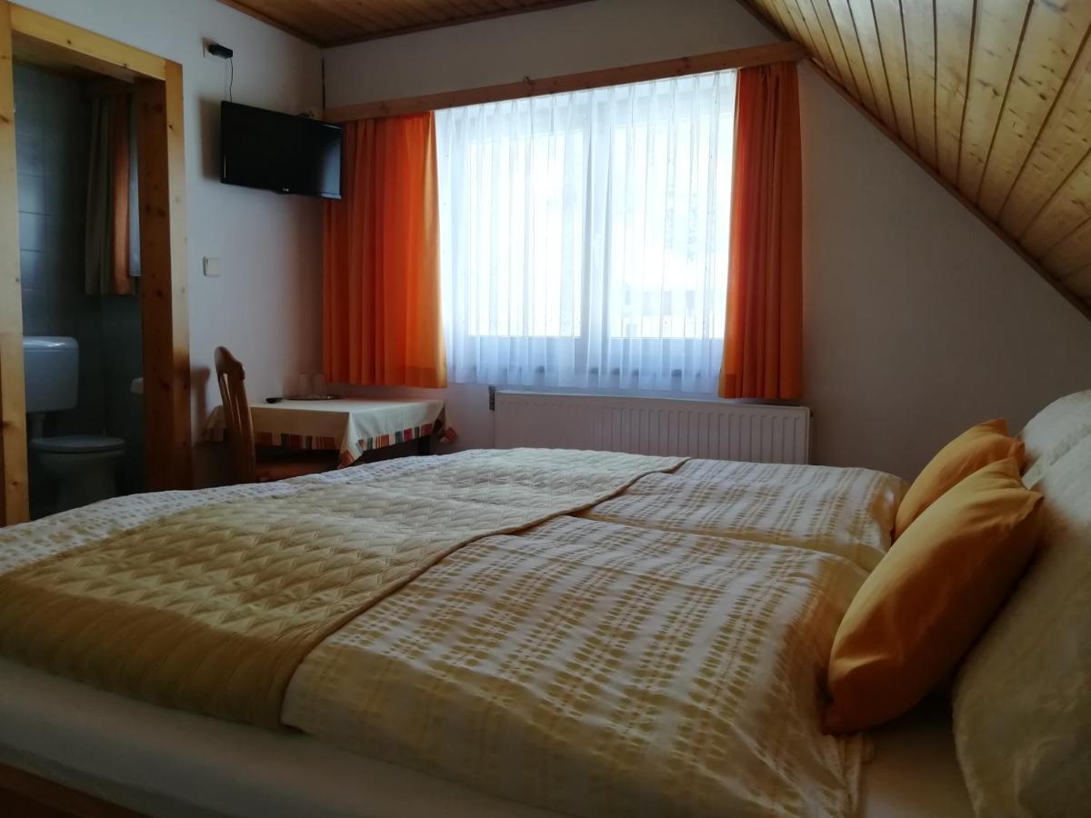 Haus Anneliese Lägenhet Pruggern Exteriör bild